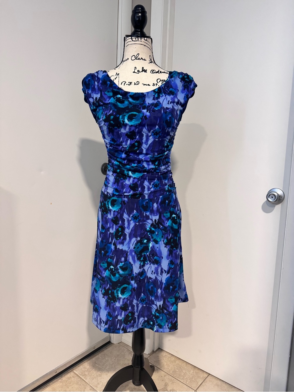 En Focus dress